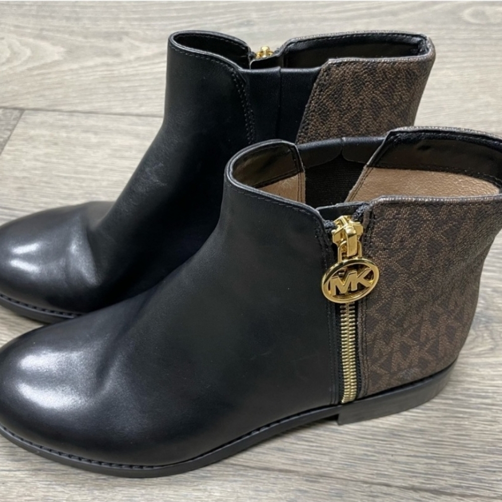 Michael Michael Kors Lainey Flat Bootie